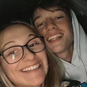 Meet your Posher, Logan